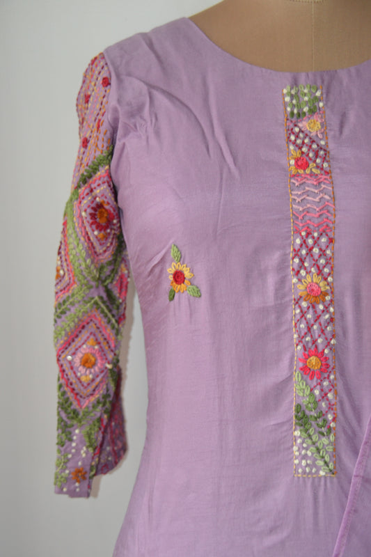 மலர்விழி (Malarvizhi – “Flower Eyed Beauty”)